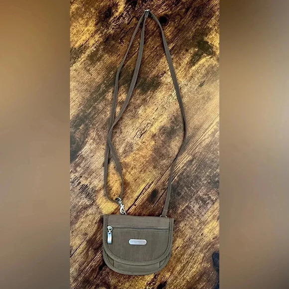 baggallini | ladies convertible mini-crossbody bag/belt bag. - Picture 2 of 16